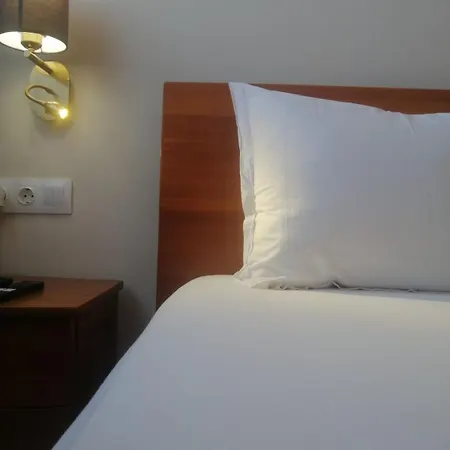 Victoria- две спални делукс до морската градина и центъра Lägenhet