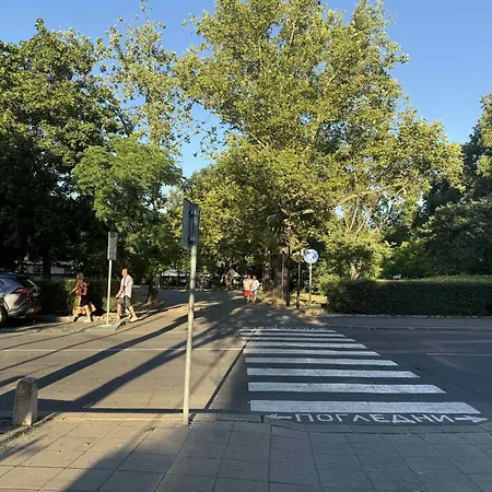 Apartmán Victoria- две спални делукс до морската градина и центъра Burgas City