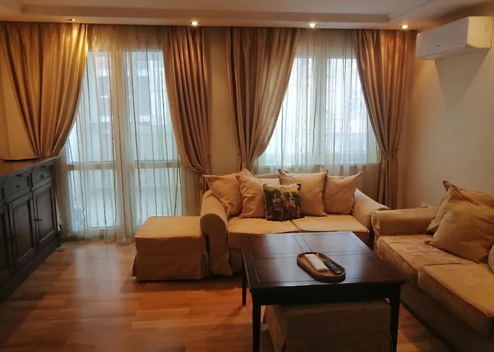 Victoria- две спални делукс до морската градина и центъра Apartmán Burgas City