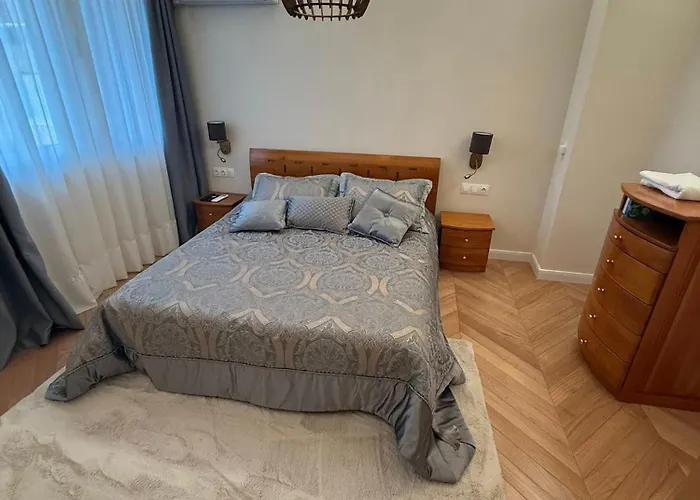 Apartmán Victoria- две спални делукс до морската градина и центъра *