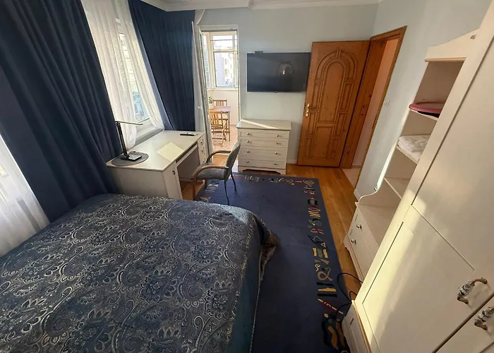 Victoria- две спални делукс до морската градина и центъра