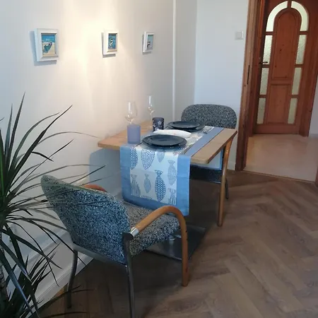 Victoria- две спални делукс до морската градина и центъра Apartment