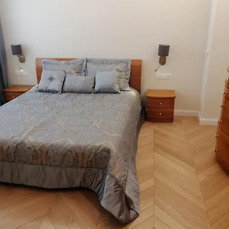 Victoria- две спални делукс до морската градина и центъра Apartment Burgas
