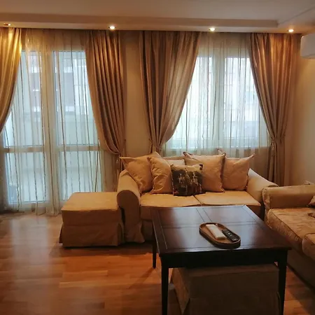 Victoria- две спални делукс до морската градина и центъра Apartment Burgas