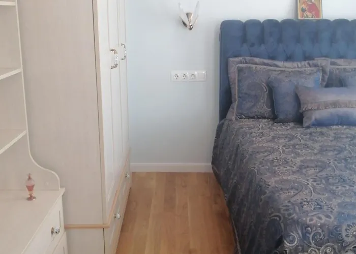 Apartment Victoria- две спални делукс до морската градина и центъра Burgas City