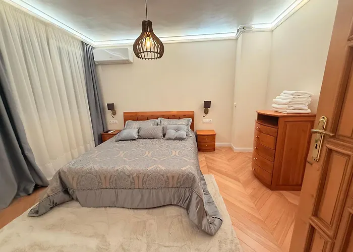 Victoria- две спални делукс до морската градина и центъра Apartment *